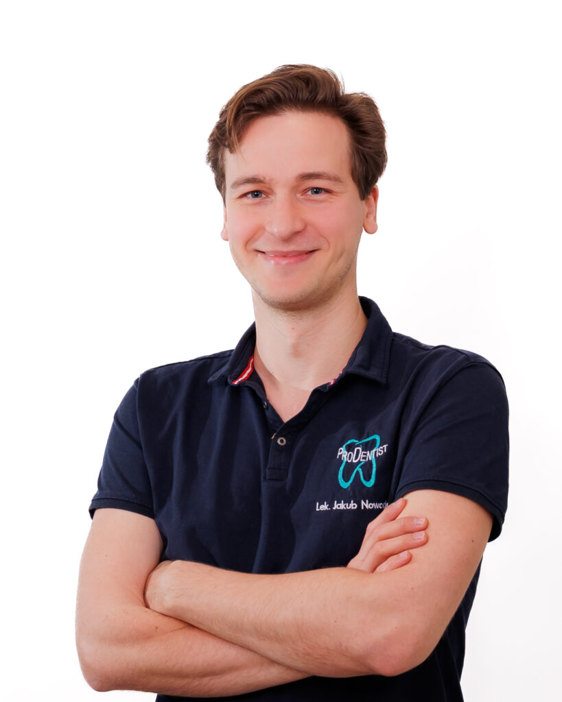 Lek. Med. Jakub Nowocień